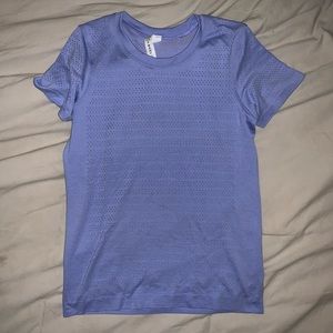 Lululemon breeze shirt